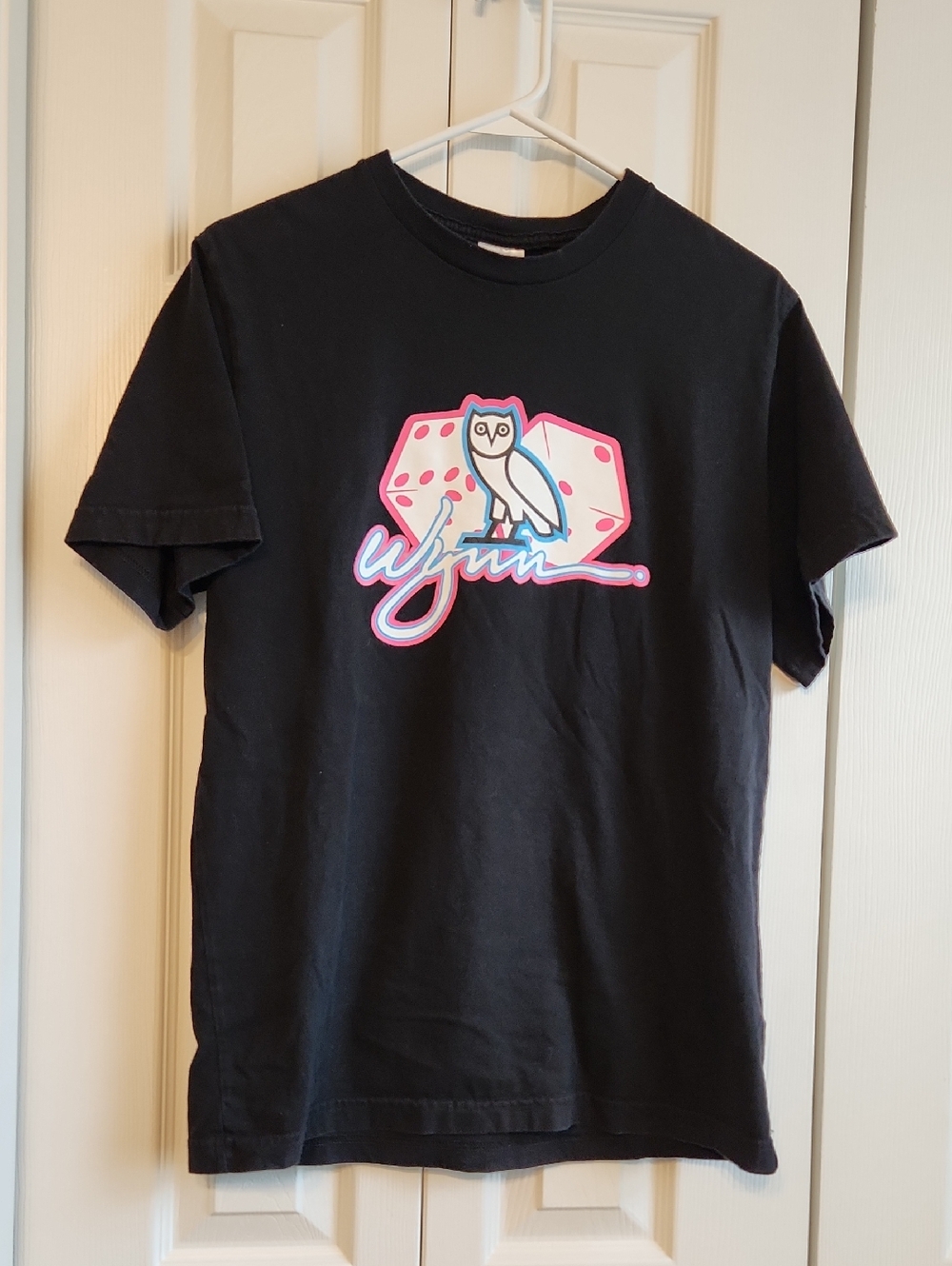 OVO October's Very Own Wynn Las Vegas Pink Dice Drake Owl Tshirt Size  XS